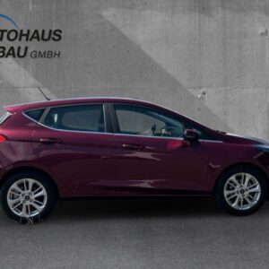 Fahrzeugabbildung Ford Fiesta Titanium 1.0l Automatik- sehr wenig km!
