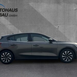 Fahrzeugabbildung Ford Focus Titanium