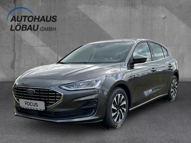 Ford Focus Titanium 1.0 EcoBoost MHEV - Einparkassist